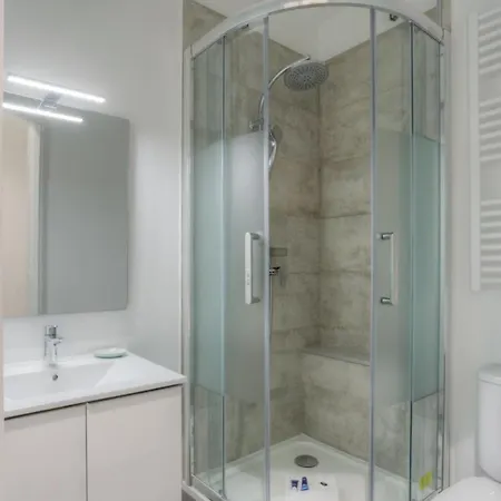 Appartement Charming Studio In Central Close To Station&jean Médecin - Welkeys *
